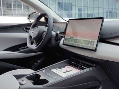 BYD Dolphin 06 DM-i Touring DM-i 300KM Flagship - ფოტო 13