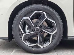 BYD Dolphin 06 DM-i Touring DM-i 300KM Flagship - ფოტო 8