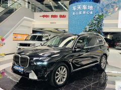 BMW X7 xDrive40i Premier Luxury Package - ფოტო 1