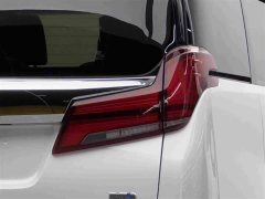 Toyota Alphard Hybrid 2.5L Luxury - ფოტო 6
