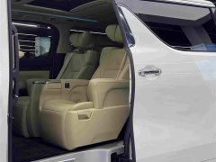 Toyota Alphard Hybrid 2.5L Luxury - ფოტო 9