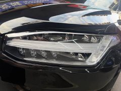 Volvo XC90 B6 Inscription 7-Seater - ფოტო 4
