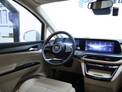 Buick GL8 New Energy Lusang Respect Edition - ფოტო 14