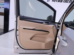 Buick GL8 New Energy Lusang Respect Edition - ფოტო 18