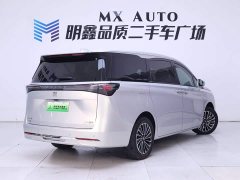 Buick GL8 New Energy Lusang Respect Edition - ფოტო 7
