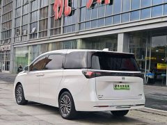 Buick GL8 New Energy Lusang Respect Edition - ფოტო 4