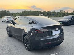 Tesla Model Y Rear-Wheel Drive - ფოტო 7