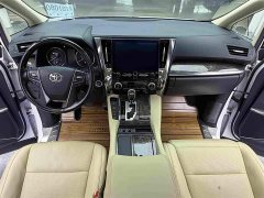 Toyota Vellfire Crown Hybrid 2.5L HV Premium Edition - ფოტო 12