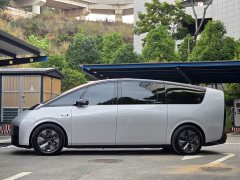 Li Auto MEGA Home Family Edition - ფოტო 2