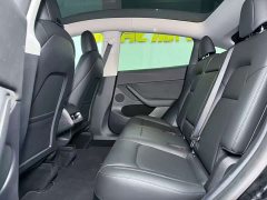 Tesla Model Y Performance All-Wheel Drive - ფოტო 13