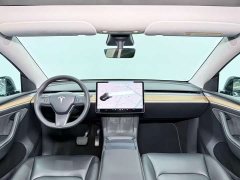 Tesla Model Y Performance All-Wheel Drive - ფოტო 7