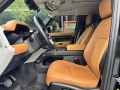Land Rover Defender 110 P400 Dark Edition - ფოტო 8