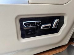 Buick GL8 Land Executive Cabin 652T Luxury - ფოტო 20