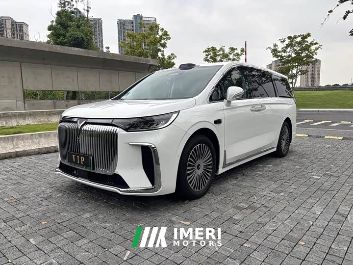Voyah Lantu Dreamchaser PHEV AWD Luxury Qiankun Edition