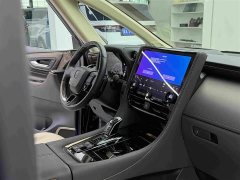 Toyota Vellfire 2024 Crown Hybrid 2.5L Executive Premier Edition - ფოტო 17
