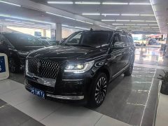 Lincoln Navigator 2022 3.5T Black Gold Presidential Edition - ფოტო 1