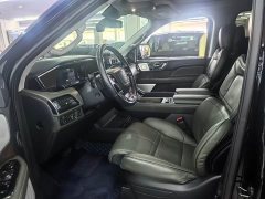 Lincoln Navigator 2022 3.5T Black Gold Presidential Edition - ფოტო 5