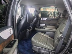 Lincoln Navigator 2022 3.5T Black Gold Presidential Edition - ფოტო 6