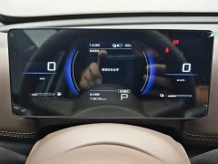 Wuling Starlight 560 New Energy Plug-in Hybrid 125km Luxury - ფოტო 4