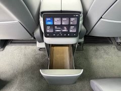 NIO ES8 2026 Six-Seat Executive Signature Edition - ფოტო 10