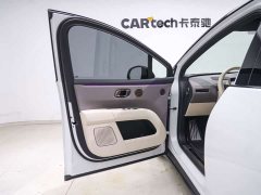 Li Auto i6 Two-Wheel Drive Standard - ფოტო 17
