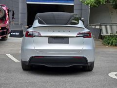 Tesla Model Y Standard Range RWD - ფოტო 6