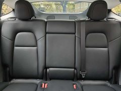Tesla Model Y Standard Range RWD - ფოტო 9