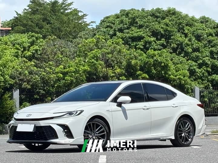 Toyota Camry Dual Engine 2.0HXS Sports Plus Edition