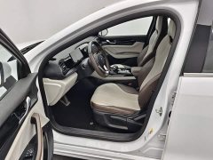 BYD Qin PLUS Glory Edition DM-i 55KM Leading - ფოტო 8