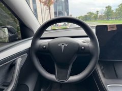 Tesla Model Y Rear-Wheel Drive - ფოტო 15