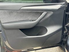 Tesla Model Y Rear-Wheel Drive - ფოტო 19