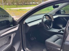 Tesla Model Y Rear-Wheel Drive - ფოტო 20