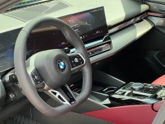 BMW 5 Series 530Li Premier M Sport Package - ფოტო 20