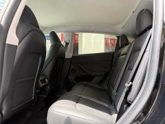 Tesla Model Y Rear-Wheel Drive - ფოტო 6