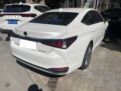 Lexus ES 200 Excellence Edition - ფოტო 8