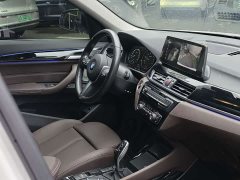 BMW X1 sDrive20Li Premium - ფოტო 10