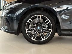 BMW 5 Series 525Li M Sport Package - ფოტო 10