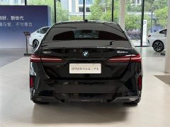 BMW 5 Series 525Li M Sport Package - ფოტო 15