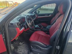 Porsche 2024 Cayenne 3.0T - ფოტო 2