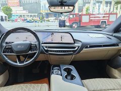 Cadillac IQ Sharp Song 2022 Rear-Wheel Drive Long Range Luxury Edition - ფოტო 13