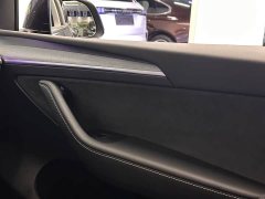 Tesla Model Y Long Range All-Wheel Drive - ფოტო 11