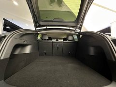 Tesla Model Y Long Range All-Wheel Drive - ფოტო 16