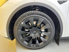 Tesla Model Y Long Range All-Wheel Drive - ფოტო 10