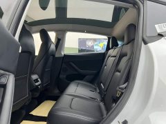 Tesla Model Y Long Range All-Wheel Drive - ფოტო 20