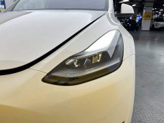 Tesla Model Y Long Range All-Wheel Drive - ფოტო 8