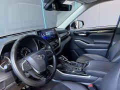 Toyota Highlander 2022 380T AWD Premium 7-Seater - ფოტო 10
