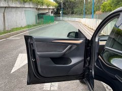 Tesla Model Y Long Range All-Wheel Drive - ფოტო 10