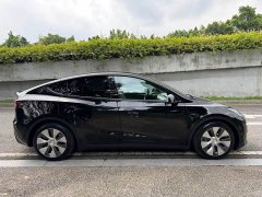Tesla Model Y Long Range All-Wheel Drive - ფოტო 6