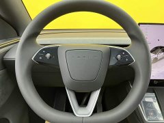Tesla Model Y Long Range All-Wheel Drive - ფოტო 16
