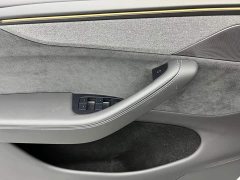 Tesla Model Y Long Range All-Wheel Drive - ფოტო 18